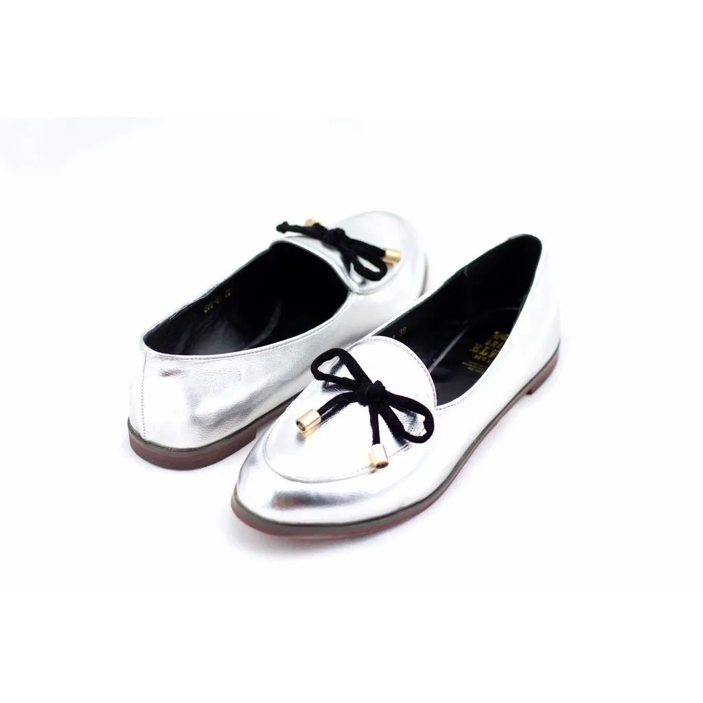 Oscar silver with a feminine bow loafers